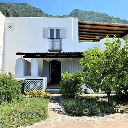 Le Del Sole - Terrazzi Panoramici Alle Isole Eolie Malfa (Salina)